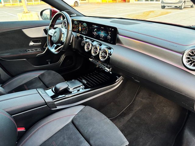 Mercedes CLA 180 SHOOTING BRAKE AUTOMÁTICO con TECHO SOLAR, FULL EQUIP!