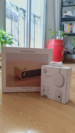 Proyector Wanbo + Chromecast HD