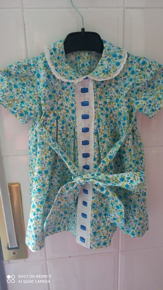 Vestido verde niña