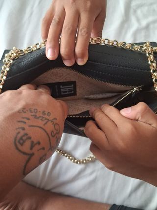 Bolso Guess negro - Fiesta