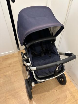 Bugaboo Fox 2 Classic azul marino + saco invierno