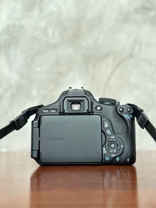 Canon EOS 600D - Cámara Réflex
