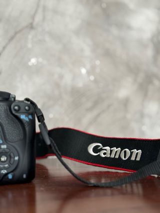 Canon EOS 600D - Cámara Réflex
