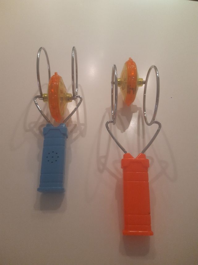 2 Peonzas Giratorias