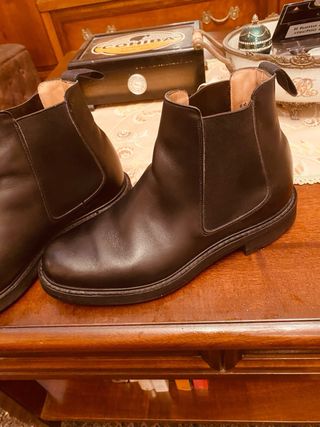 Stivali Chelsea Church's neri