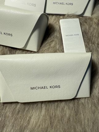 5 Fundas  Gafas Michael Kors Blancas originales