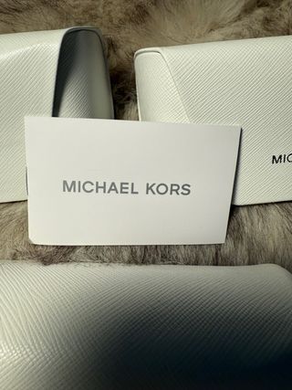 5 Fundas  Gafas Michael Kors Blancas originales