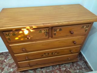 Cómoda Provenzal madera 5 cajones REBAJADA.