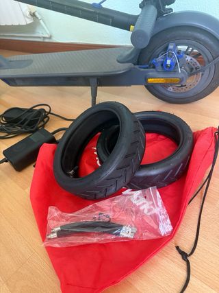 Xiaomi Mi Scooter 3 - Como nuevo