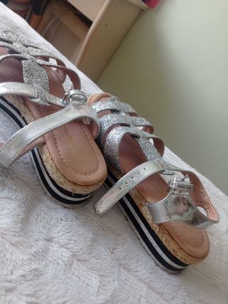 Sandalias mujer brillantes plata