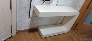 Mesita entrada blanca -lacada madera maciza