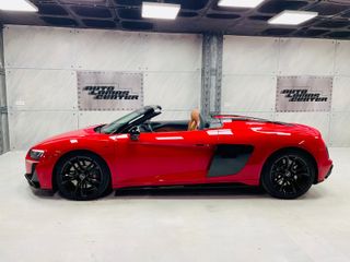 AUDI R8 Spyder V10 FSI perform. RWD S tr.