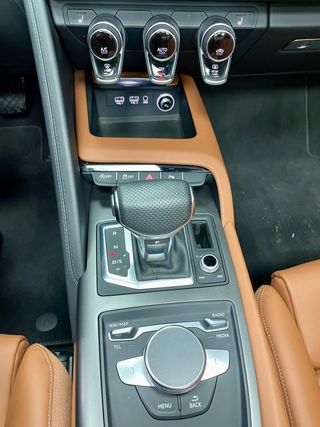 AUDI R8 Spyder V10 FSI perform. RWD S tr.