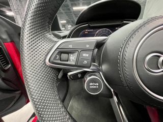 AUDI R8 Spyder V10 FSI perform. RWD S tr.