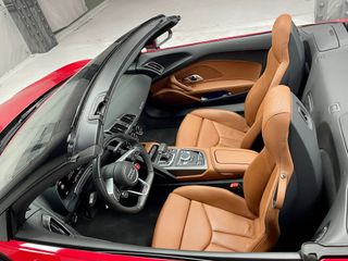 AUDI R8 Spyder V10 FSI perform. RWD S tr.