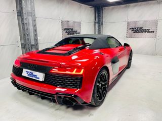 AUDI R8 Spyder V10 FSI perform. RWD S tr.