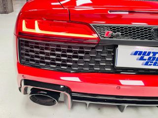 AUDI R8 Spyder V10 FSI perform. RWD S tr.