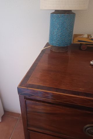 Cómoda Antigua de Madera. En El Perelló-Tarragona