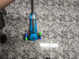 2 Patinetes infantiles 3 ruedas