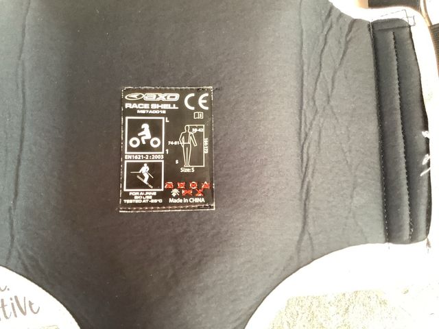 Paraschiena AXO: protezione sci