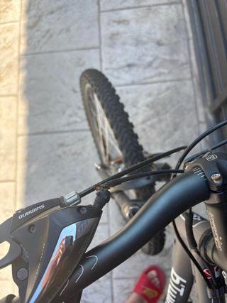 Bicicleta Btwin Rockrider Gris