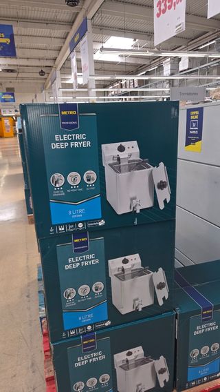 Freidora eléctrica METRO 8L