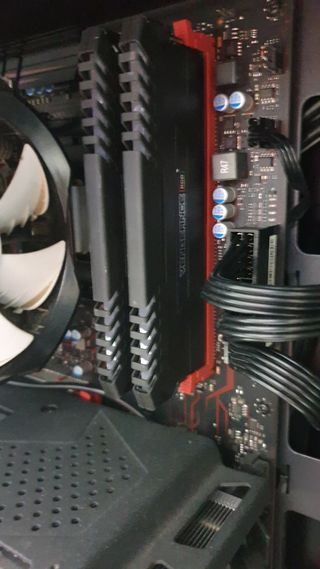 PC Gaming torre negra
