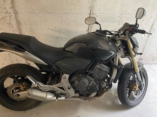 Honda Hornet 600 - Moto