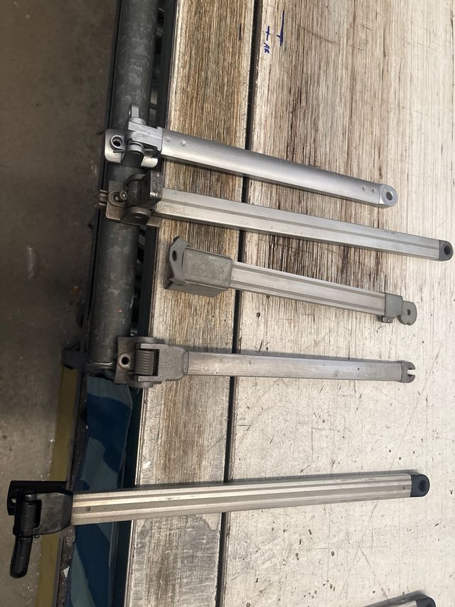 Brazos de toldo - metal plateado o blanco