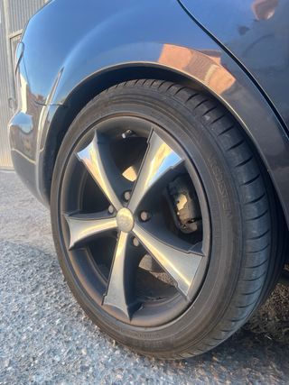 Llantas 17" - 5 tornillos