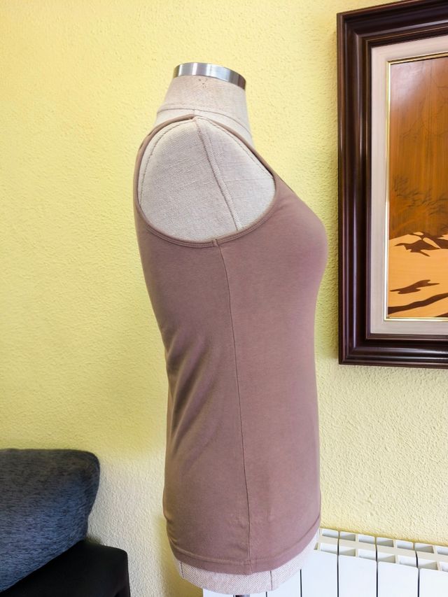 Camiseta tirantes marrón