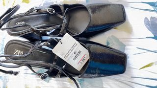 Zapatos Zara charol negros