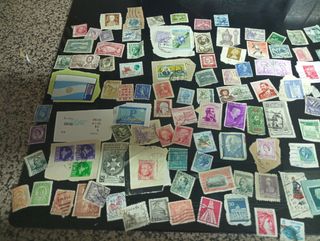 8000 Sellos antiguos España y extranjeros