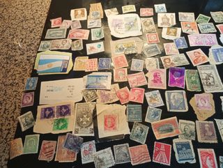 8000 Sellos antiguos España y extranjeros