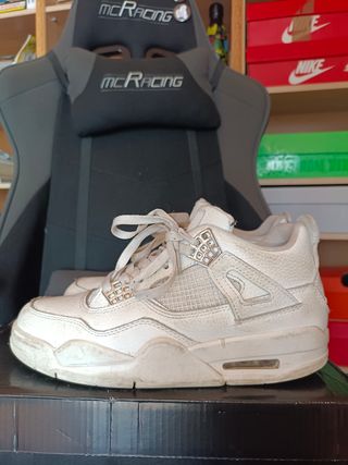 Zapatillas Jordan 4 blancas talla 40
