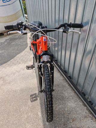 Bicicleta MTB 20" niño/a