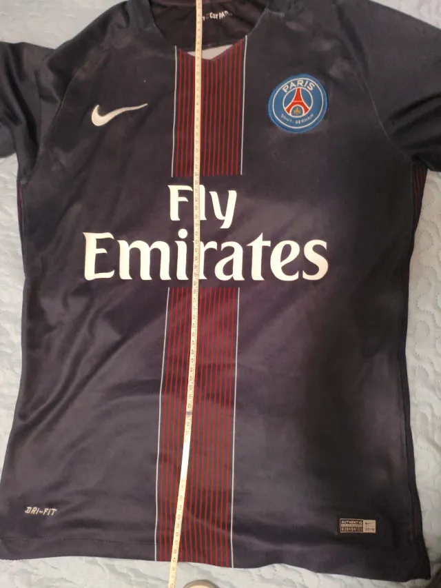Camiseta PSG Talla S/M.Escudo temporada 2016/2017