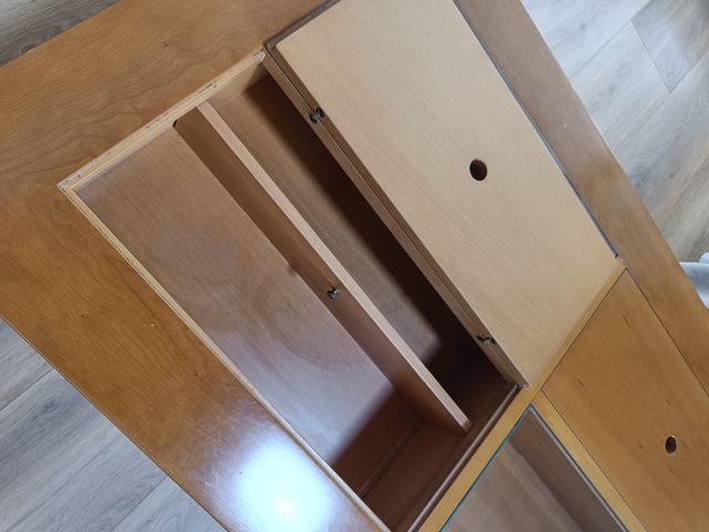 Mesa centro madera con cristal y cajones