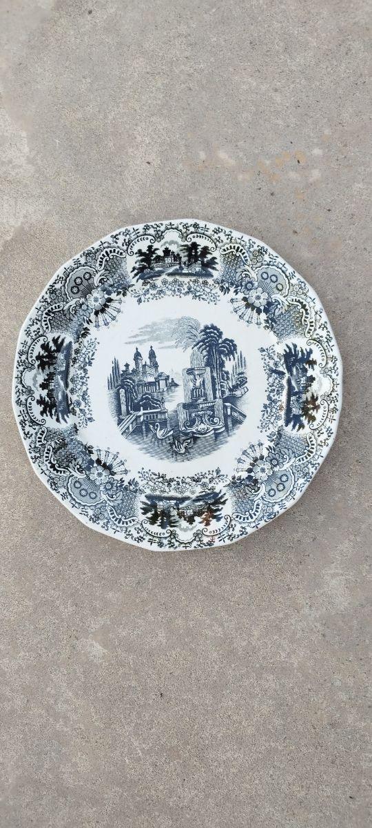 Plato Cartuja cerámica antigua