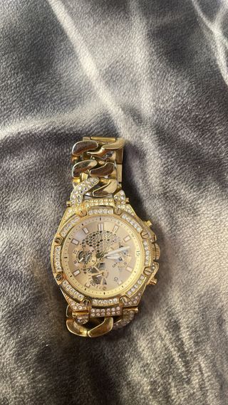 Reloj Guess, precio original 360€