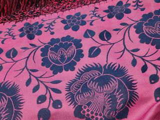 Manton regional adamascado baturra