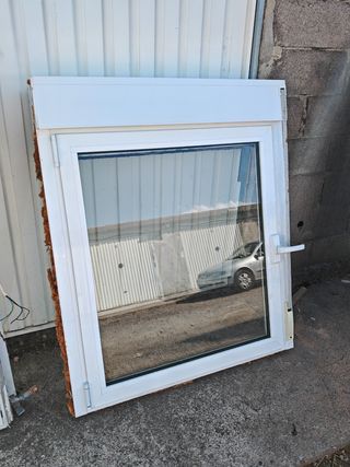 Ventana oscilobatiente 