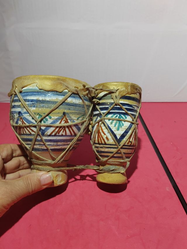 Pareja de tambores africanos