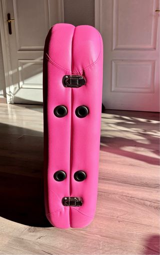 camilla fucsia para estetica y masajes