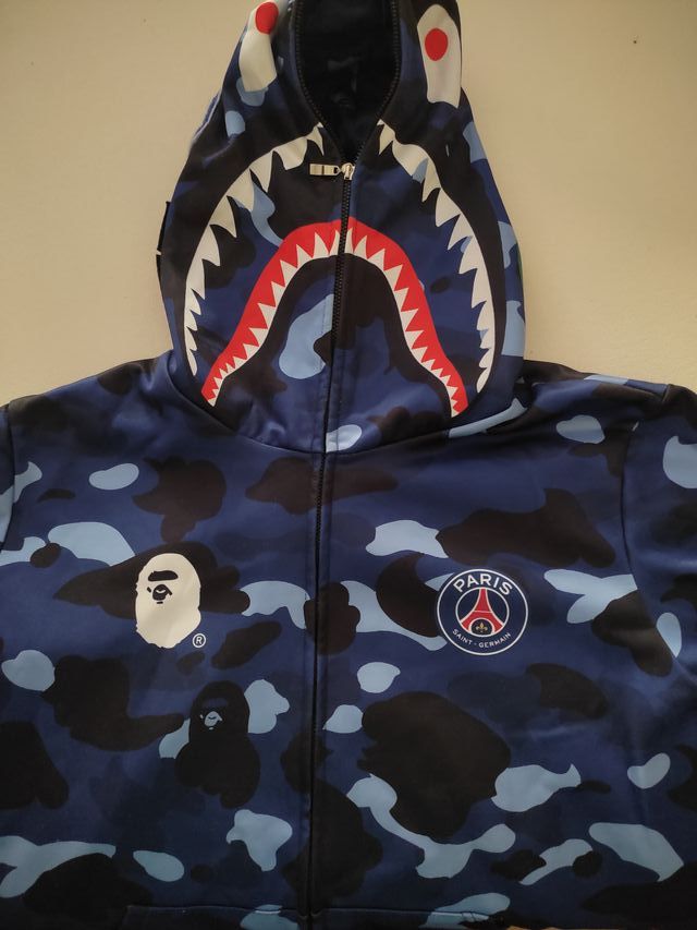 Cazadora BAPE PSG de varios colores
