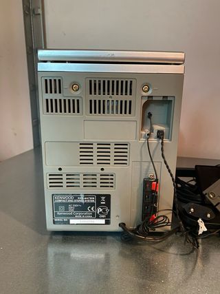 Kenwood RXD-M47WM Radio Cassette-CD con altavoces