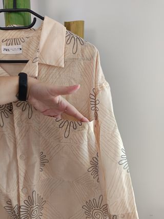 Camisa Zara beige hombre bolsillo Nueva