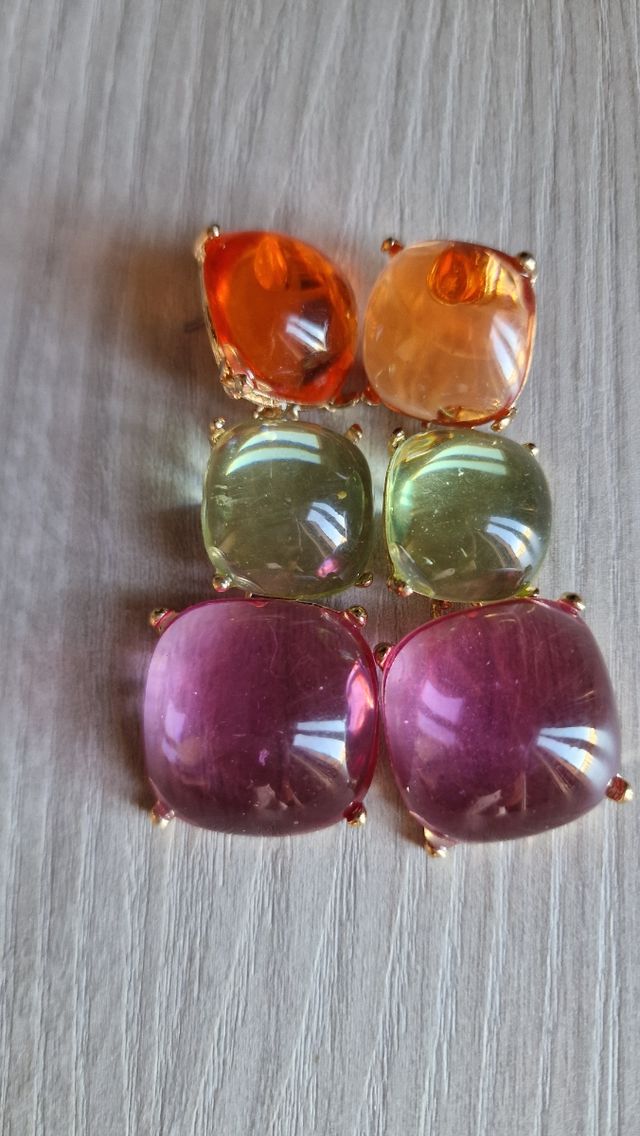 Orecchini Zara resina colorata