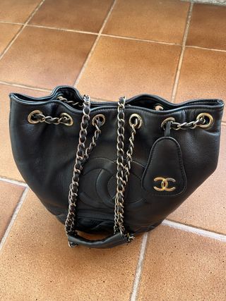 Bolso Chanel vintage negro