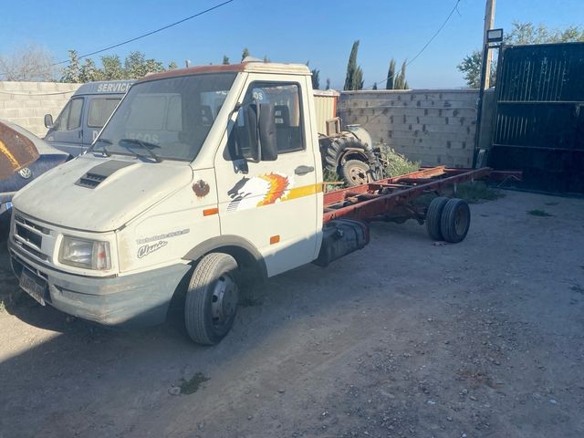 se vende camion iveco para despieces